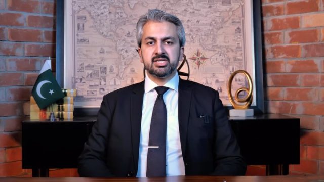 Can Artificial Intelligence improve access to justice in Pakistan?
In this video, Adv. Riyaz-U-Din Ahmed shares his insights on how AI is modernising Pakistan’s legal system by improving court proceedings and expanding access to justice. He also discusses the opportunities technology presents for creating a more efficient and accessible judicial system.
#ArtificialIntelligence #PakistanJudiciary #AccessToJustice #LegalTech #RuleOfLaw